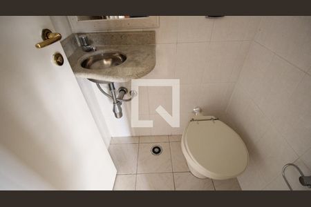 Lavabo de apartamento para alugar com 3 quartos, 110m² em Vila Andrade, São Paulo