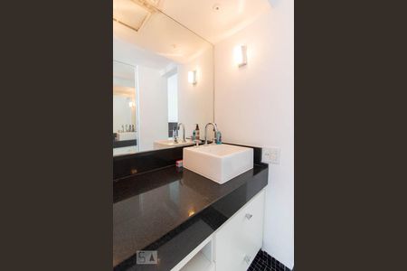 Apartamento para alugar com 70m², 1 quarto e 1 vaga Apartamento para alugar com 70m², 1 quarto e 1 vagaBanheiro