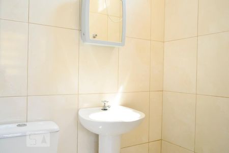 Banheiro Vista Ampla de casa para alugar com 1 quarto, 25m² em Cangaíba, São Paulo
