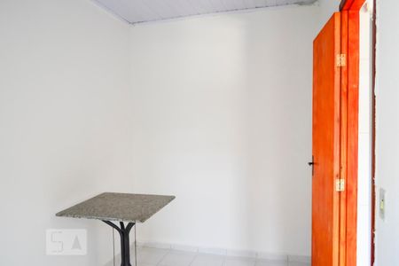 Sala/Quarto de casa para alugar com 1 quarto, 25m² em Cangaíba, São Paulo