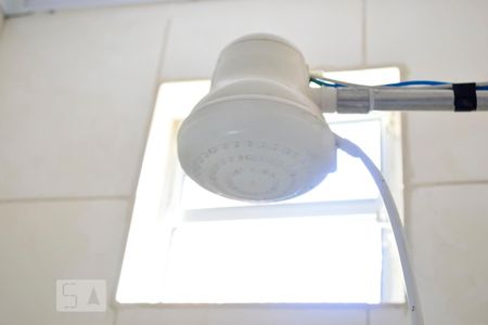 Chuveiro de casa para alugar com 1 quarto, 25m² em Cangaíba, São Paulo