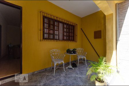 Casa para alugar com 360m², 4 quartos e 2 vagasEntrada