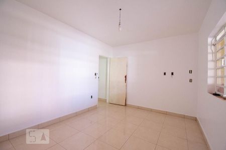 Quarto de casa para alugar com 1 quarto, 60m² em Socorro, São Paulo