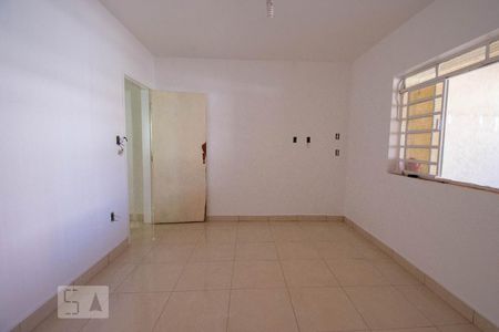 Sala de casa para alugar com 1 quarto, 60m² em Socorro, São Paulo