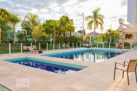 Apartamento para alugar com 49m², 2 quartos e 1 vaga Apartamento para alugar com 49m², 2 quartos e 1 vagaÁrea comum - Piscina