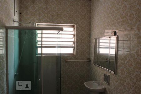 Casa à venda com 180m², 5 quartos e 2 vagasBanheiro