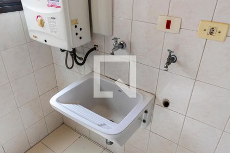 Apartamento à venda com 77m², 3 quartos e 1 vagaÁrea de serviço