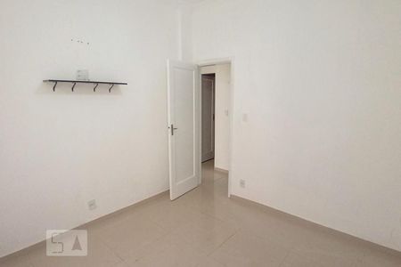 Quarto 1 de apartamento para alugar com 1 quarto, 45m² em Botafogo, Rio de Janeiro