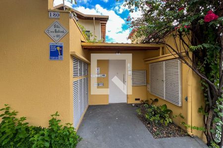 Casa de condomínio à venda com 106m², 3 quartos e 2 vagas Casa de condomínio à venda com 106m², 3 quartos e 2 vagasPlaca / Fachada