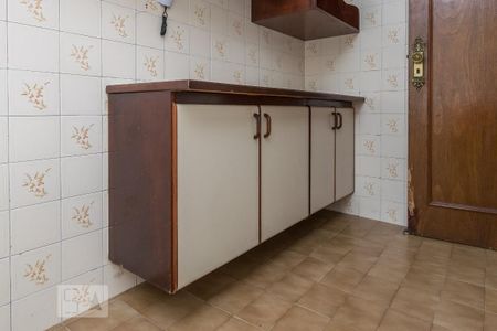 Apartamento à venda com 80m², 2 quartos e 2 vagasCozinha - Armários