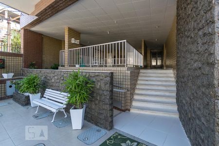 Apartamento à venda com 80m², 2 quartos e 2 vagasFachada da entrada