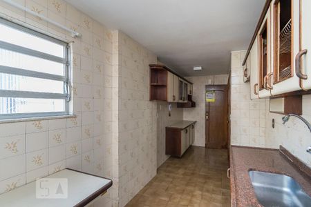Apartamento à venda com 80m², 2 quartos e 2 vagasCozinha