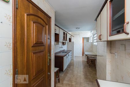 Apartamento à venda com 80m², 2 quartos e 2 vagasCozinha