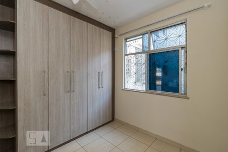 Apartamento à venda com 80m², 2 quartos e 2 vagasQuarto 2