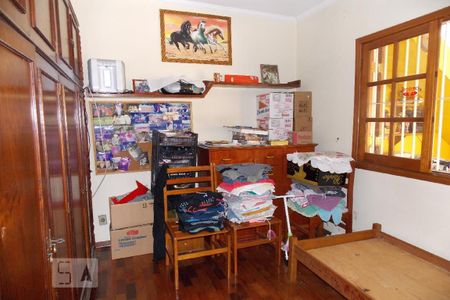 Casa à venda com 191m², 4 quartos e 3 vagasQuarto de Serviço