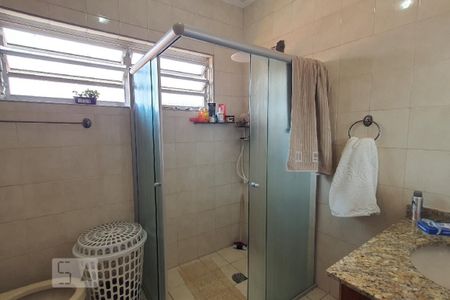 Casa à venda com 191m², 4 quartos e 3 vagasBanheiro da Suíte 1