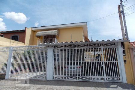 Casa à venda com 191m², 4 quartos e 3 vagasFachada