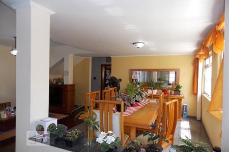 Sala de casa à venda com 4 quartos, 191m² em Vila Isolina Mazzei, São Paulo