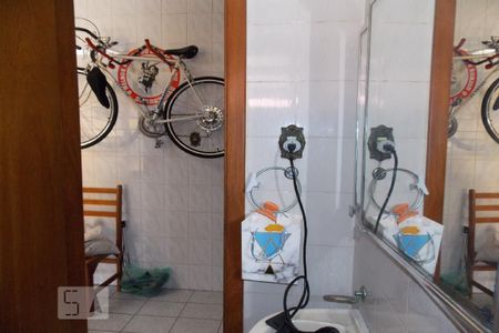 Casa à venda com 191m², 4 quartos e 3 vagasBanheiro de Serviço