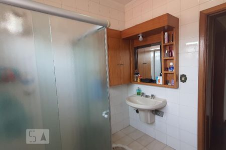 Casa à venda com 191m², 4 quartos e 3 vagasBanheiro 1