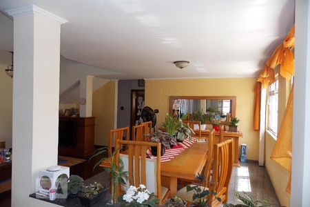 Sala de casa à venda com 4 quartos, 191m² em Vila Isolina Mazzei, São Paulo