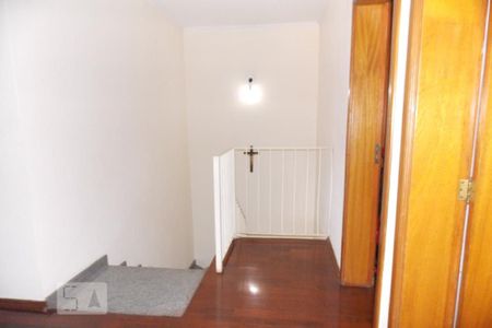 Casa à venda com 191m², 4 quartos e 3 vagasCorredor