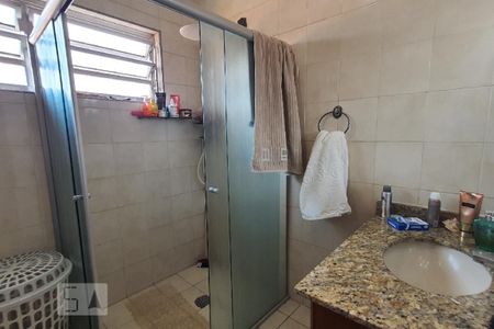 Casa à venda com 191m², 4 quartos e 3 vagasBanheiro da Suíte 1