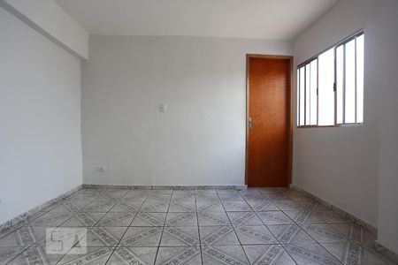 Sala de casa de condomínio para alugar com 1 quarto, 45m² em Cipava, Osasco