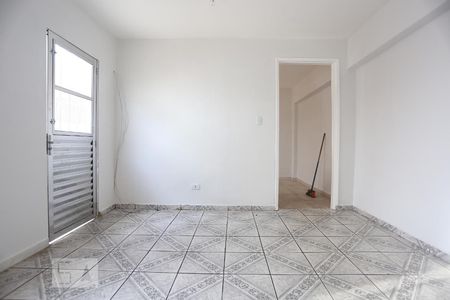 Sala de casa de condomínio para alugar com 1 quarto, 45m² em Cipava, Osasco