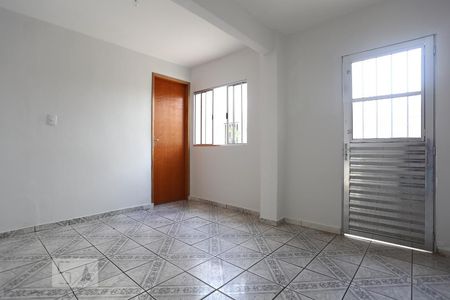 Sala de casa de condomínio para alugar com 1 quarto, 45m² em Cipava, Osasco