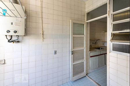 Apartamento à venda com 135m², 4 quartos e 1 vagaÁrea de Serviço