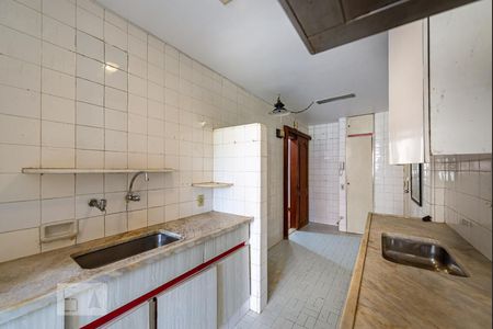 Apartamento à venda com 135m², 4 quartos e 1 vagaCozinha