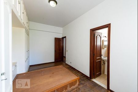 Apartamento à venda com 135m², 4 quartos e 1 vagaSuíte