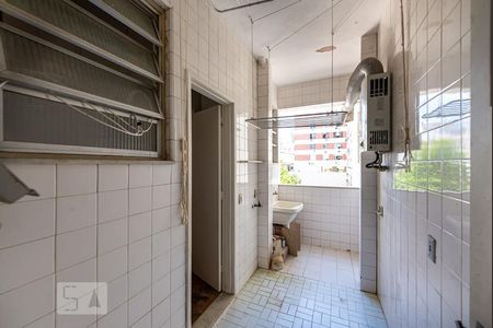 Apartamento à venda com 135m², 4 quartos e 1 vagaÁrea de Serviço