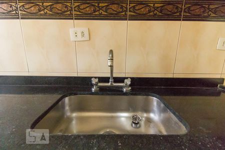 Apartamento para alugar com 62m², 2 quartos e 2 vagasCozinha