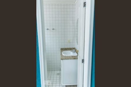 Casa à venda com 152m², 3 quartos e sem vaga Casa à venda com 152m², 3 quartos e sem vagaBanheiro Corredor