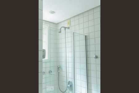 Casa à venda com 152m², 3 quartos e sem vaga Casa à venda com 152m², 3 quartos e sem vagaBanheiro Suite