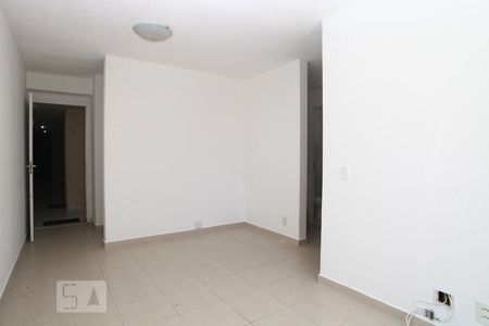 Sala de apartamento para alugar com 2 quartos, 51m² em Jacarepaguá, Rio de Janeiro