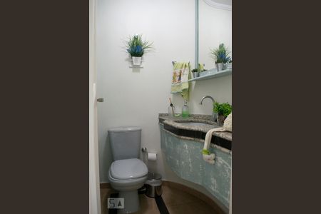 LAVABO de casa à venda com 3 quartos, 220m² em Jardim São Paulo, São Paulo