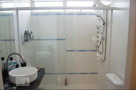 Banheiro de kitnet/studio à venda com 1 quarto, 89m² em Vila Suzana, São Paulo