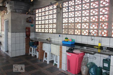 Casa à venda com 280m², 2 quartos e 2 vagasÁrea externa