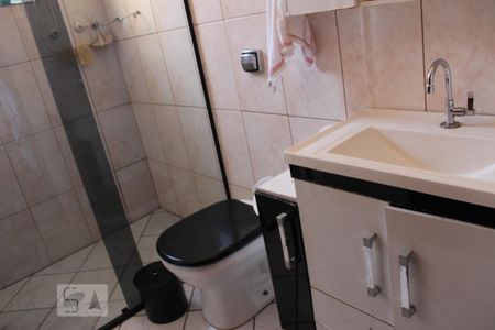 Banheiro de casa à venda com 2 quartos, 280m² em Vila Santa Lucia, São Paulo