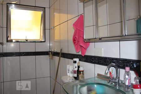 Casa à venda com 280m², 2 quartos e 2 vagasBanheiro
