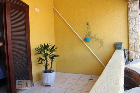 Casa à venda com 280m², 2 quartos e 2 vagasÁrea externa