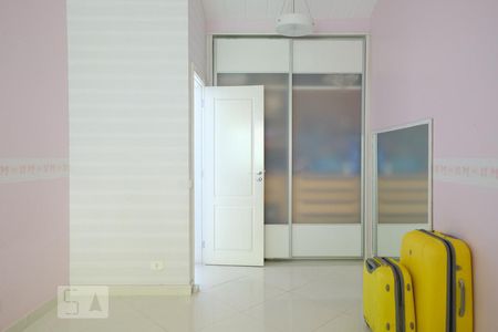 Casa à venda com 250m², 4 quartos e 4 vagasQuarto 2