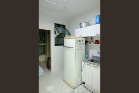 Casa à venda com 250m², 4 quartos e 4 vagasCozinha