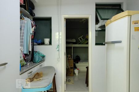 Casa à venda com 250m², 4 quartos e 4 vagasÁrea de serviço