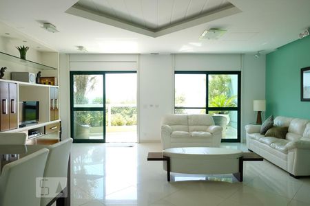 Sala de casa à venda com 4 quartos, 250m² em Tijuca, Rio de Janeiro