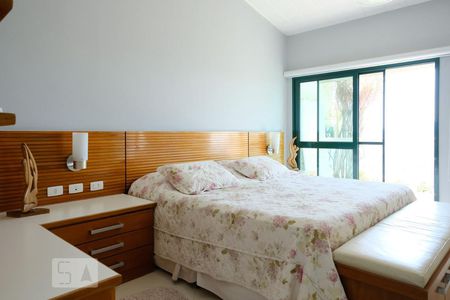 Casa à venda com 250m², 4 quartos e 4 vagasQuarto Suíte