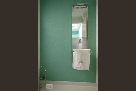 Lavabo de casa à venda com 4 quartos, 250m² em Tijuca, Rio de Janeiro